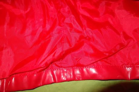 Novy prsiplastik red orange od bohoo, 140