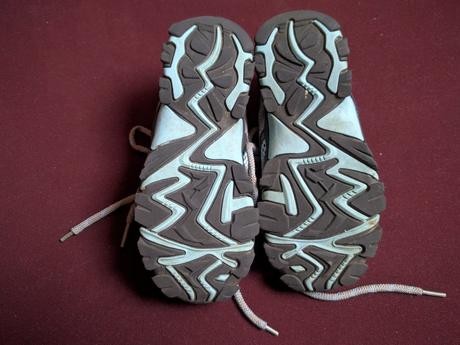 Trekové vzdušné tenisky, 31