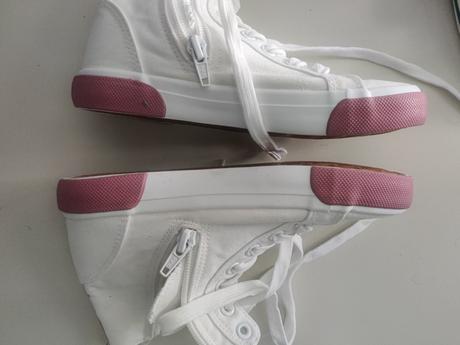 Tenisky, reserved,31