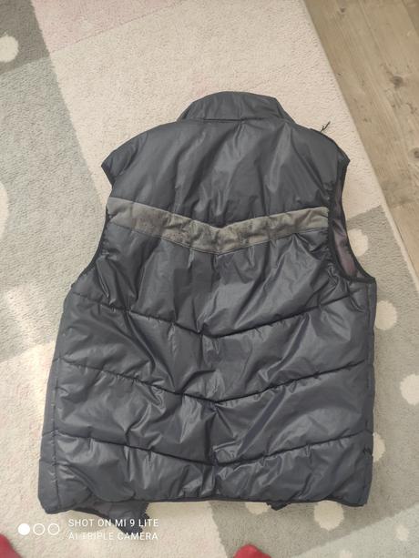 Vesta armani, armani,s