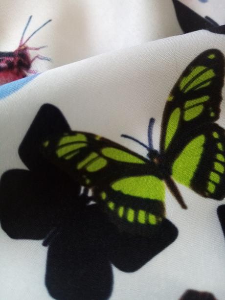 Motýľové šaty, m