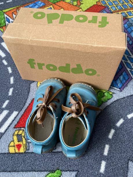 Celoročne topanky froddo, froddo,23