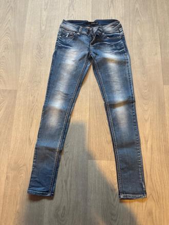 Nové damske rifle jeans, s / xs