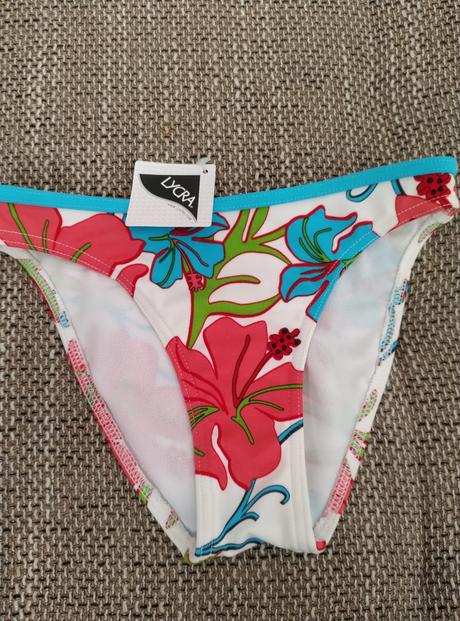 Bikini spodny diel, c&a,s