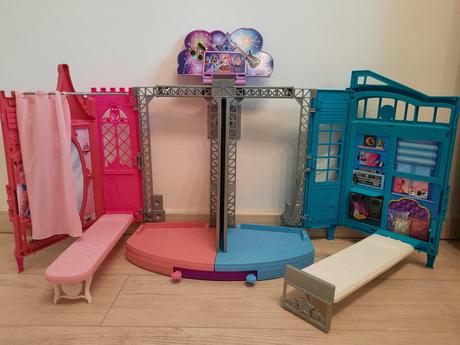 Predám barbie rock 'n royals pódium 2v1 mattel, 