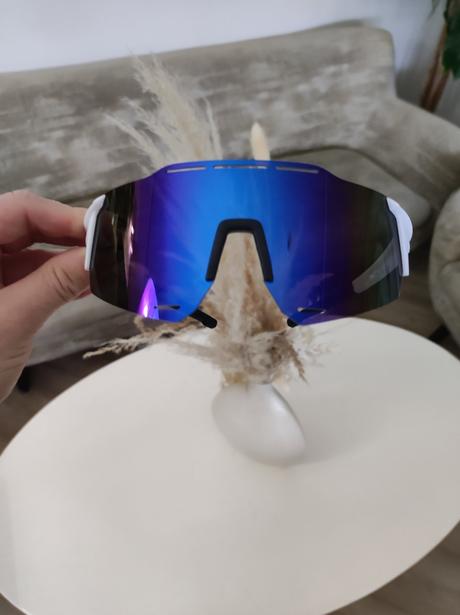 Športové slnečné okuliare, 