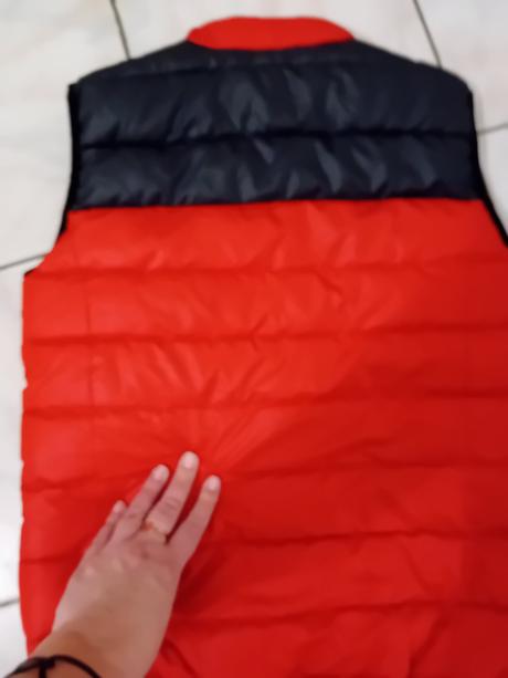 Chlapčenská vesta, 176