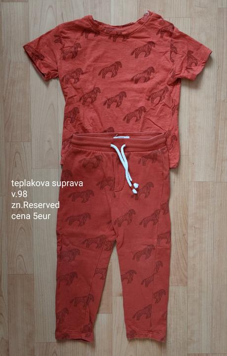 Teplaky a tricko v.98, reserved,98