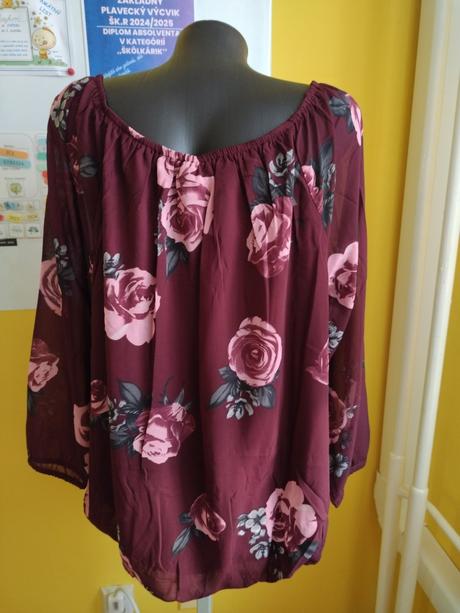 Kvetovaná blúzka, bonprix,48