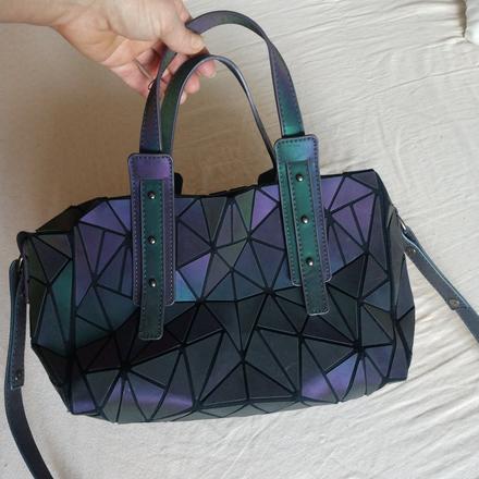 Zaujímavá kabelka,