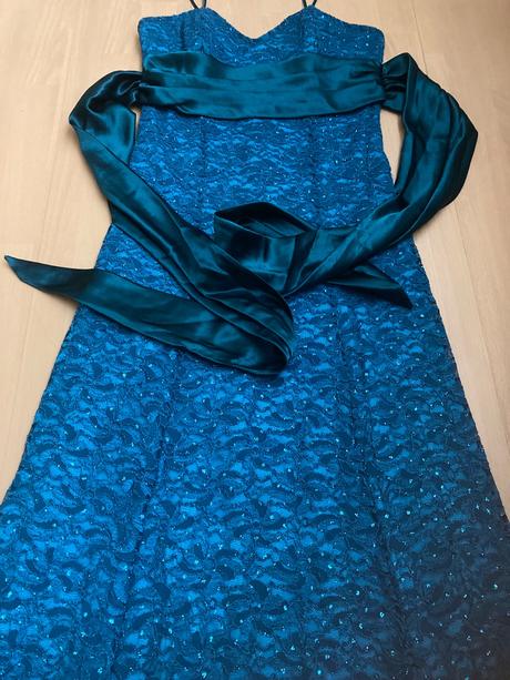 Spoločenské šaty, 38, 38