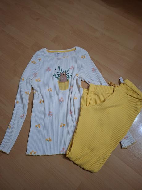 Pyžamo, reserved,164