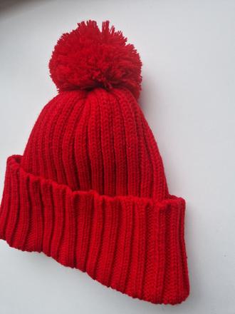 Čiapka                  darujem k nákupu, 