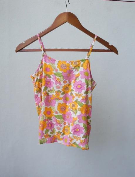 Dievčenský šaty + bonus, 152