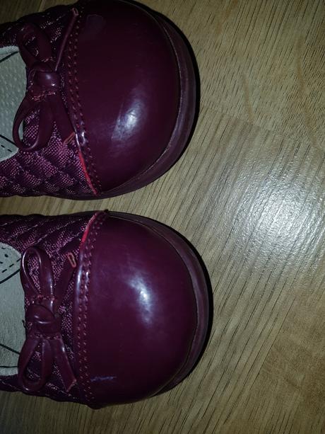 Sandalky, pediped,28