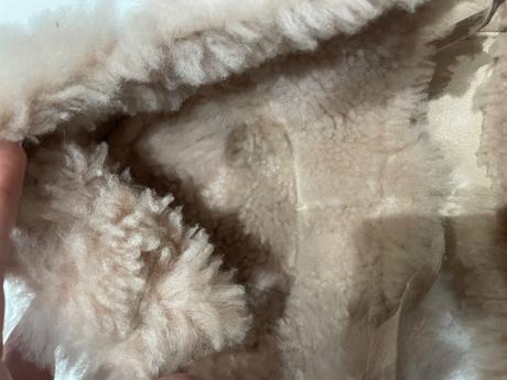Pravý kožuch s baranicou, 86