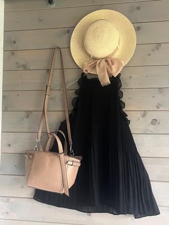 Luxusný čierny plisovaný top, zara,s