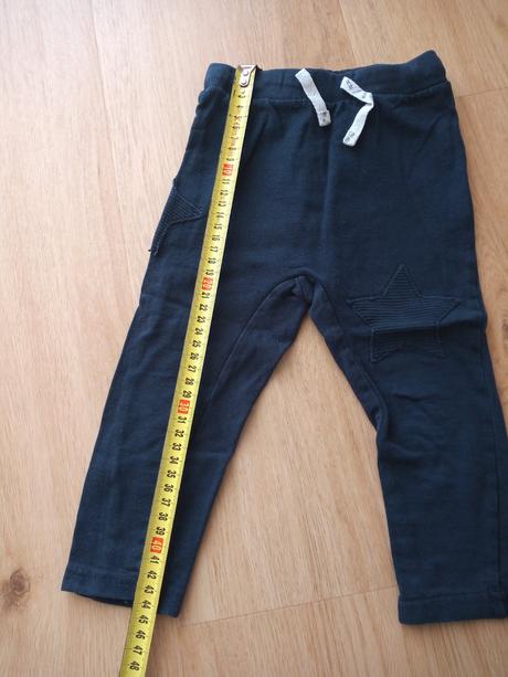 Tmavomodré tepláky, pepco,92