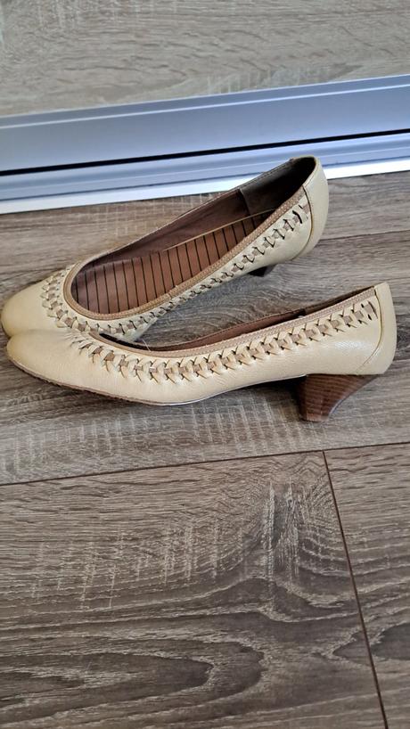 Kožené lodicky, baťa,39