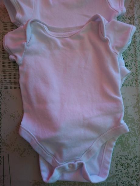 2 ks biele body, m, 62-68 cm, 68