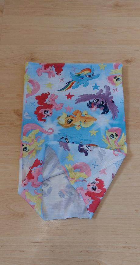 Dievčenský nákrčník s poníkmi, 