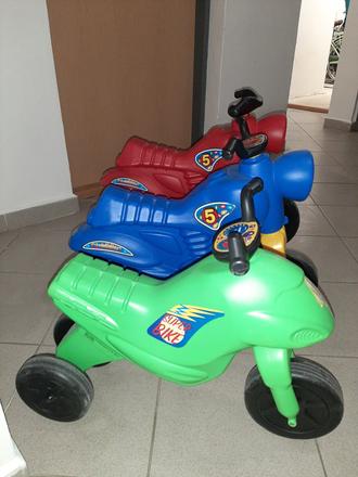 2 odrazadla/modre predane, 