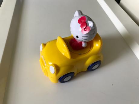 Autičko hello kitty - zotrvačník , vel.10 x 10 cm,