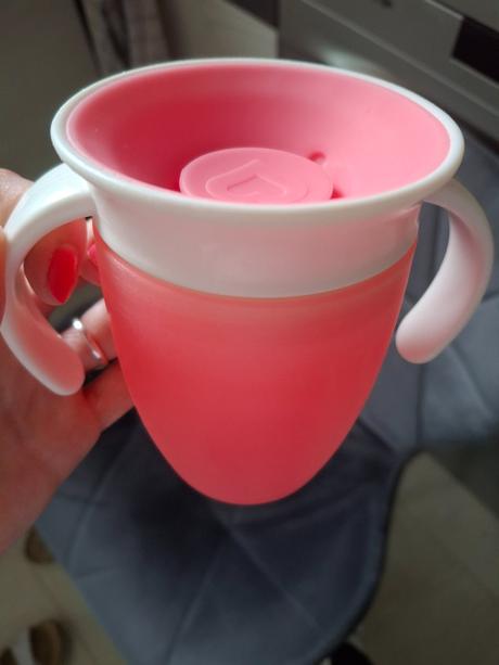 Nekvapkajúci pohár, 