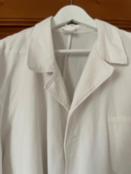 Biely laboratórny plášť l, l