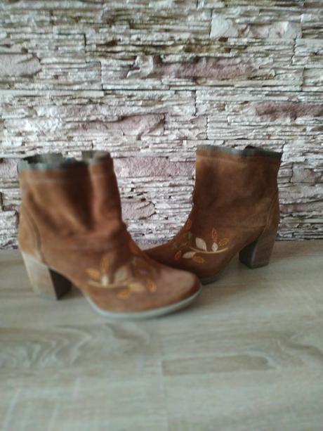 Dámske kotníkové čižmičky 39, baťa,39