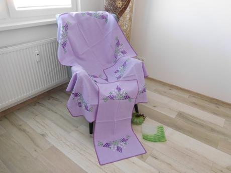 Set obrusov fialová hrozno, ručne vyšitý, 