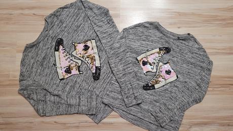 Šedý pulóver s aplikáciou tenisiek, c&a,152