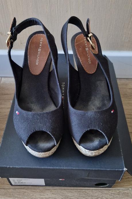Sandále, tommy hilfiger,36