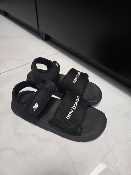 Sandále.nb, new balance,35