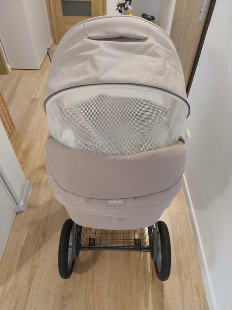 Inglesina, inglesina,inglesina trilogy