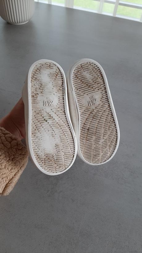 Biele botasky, h&m,25