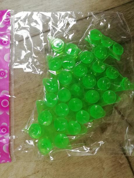 Obojstranná prísavka do kúpeľne, 