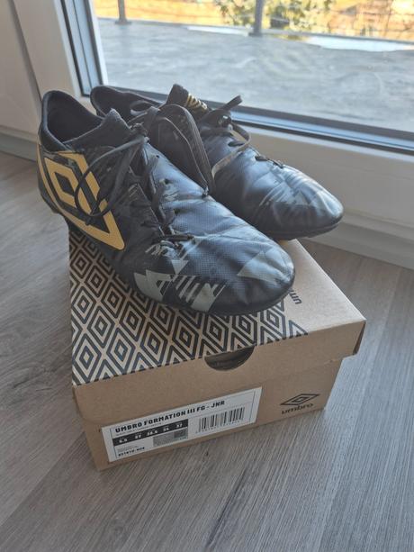 Umbro kopacky c.37, 37