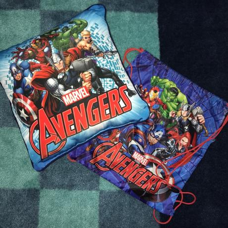 Avengers 2x vankúš + deka + darček,