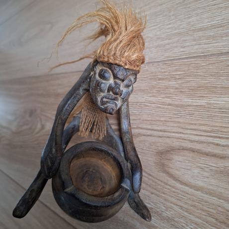 Dekorácia trpaslík z mahakamu, 