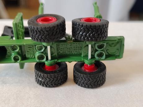 Kovový traktor fendt s vlečkou, siku 1645, 1/87,
