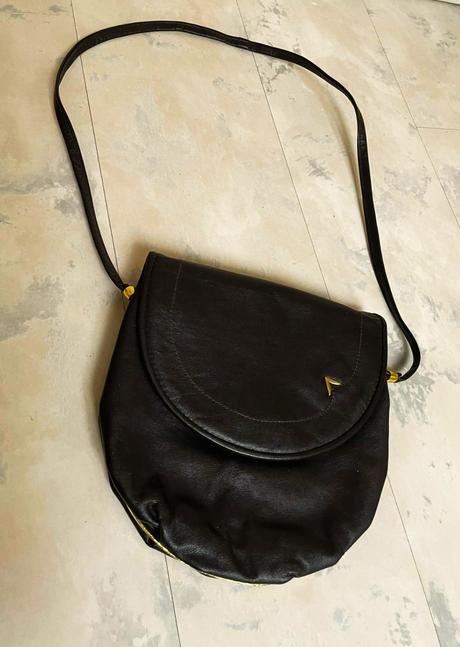 Kožená kabela na plece, 