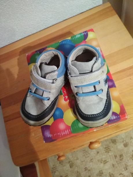 Topanocky bata vel.21, baťa,21