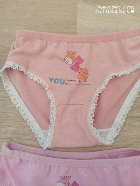 Dievčenské nohavičky, gatky, 104