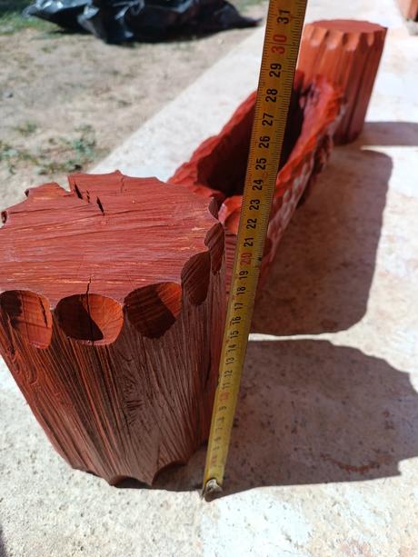 Súsošie drevenych soch vyrezavane z dreva, 