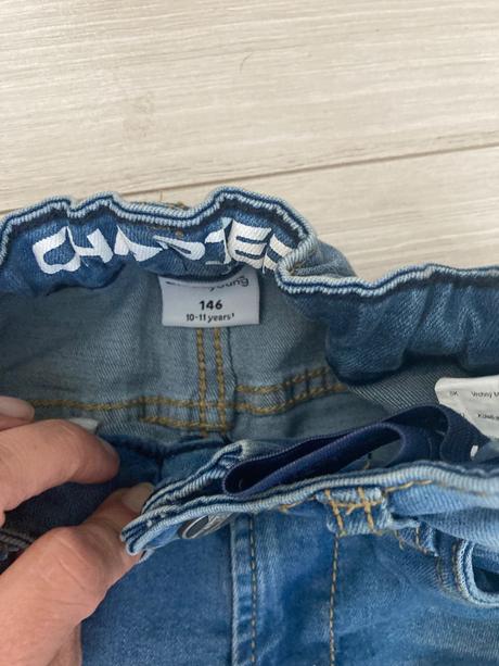 Riflove kratasy, chapter young,146