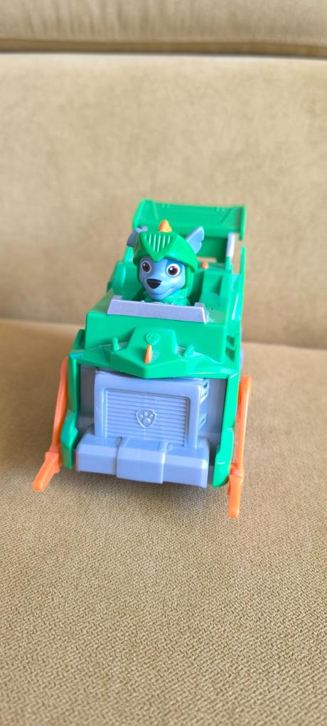 Labková patrola autá, 