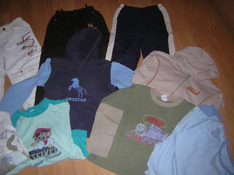 Balík vecí vel. 98/104, 104–116