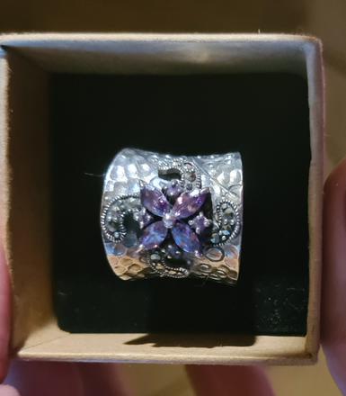 Masívny striebroný prsteň, 