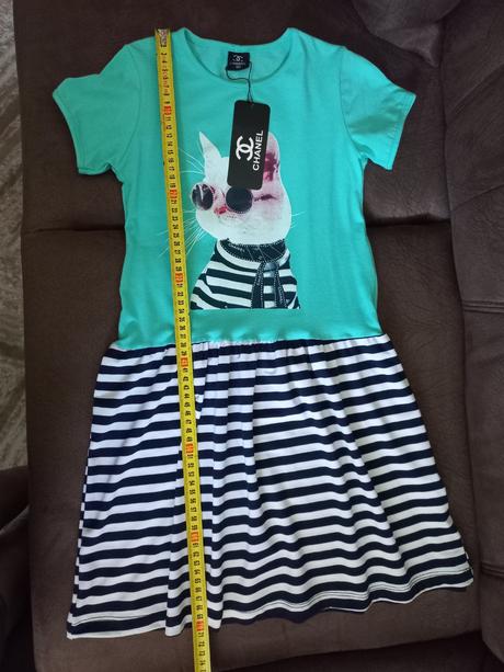 Dievčenské šaty, 152